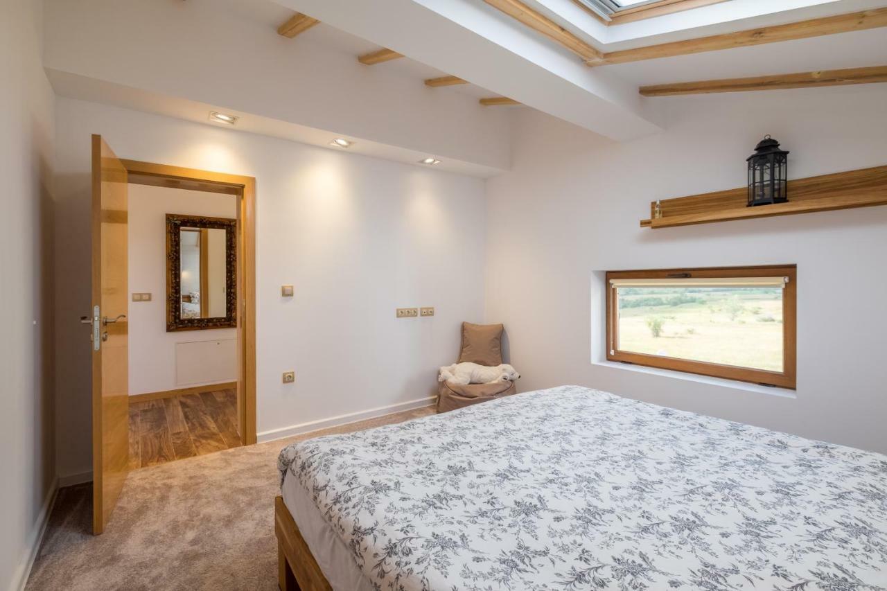 Villa Adelheide - Spa, Bbq & Jacuzzi Beli Iskar Ngoại thất bức ảnh